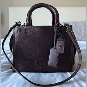 Coach Rogue 25 in Oxblood